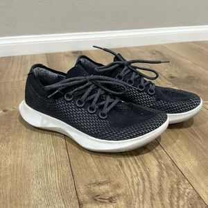 Allbirds tree dasher women’s shoe - size 10.5